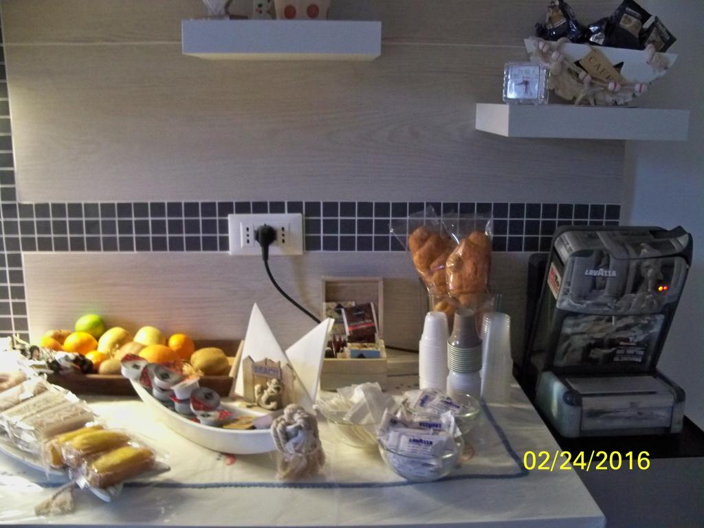 B&B Le Meduse Fiumicino Bagian luar foto
