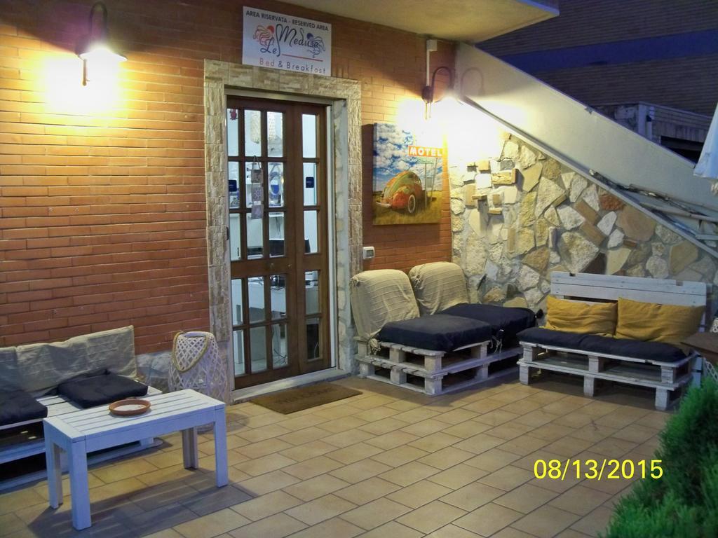 B&B Le Meduse Fiumicino Bagian luar foto